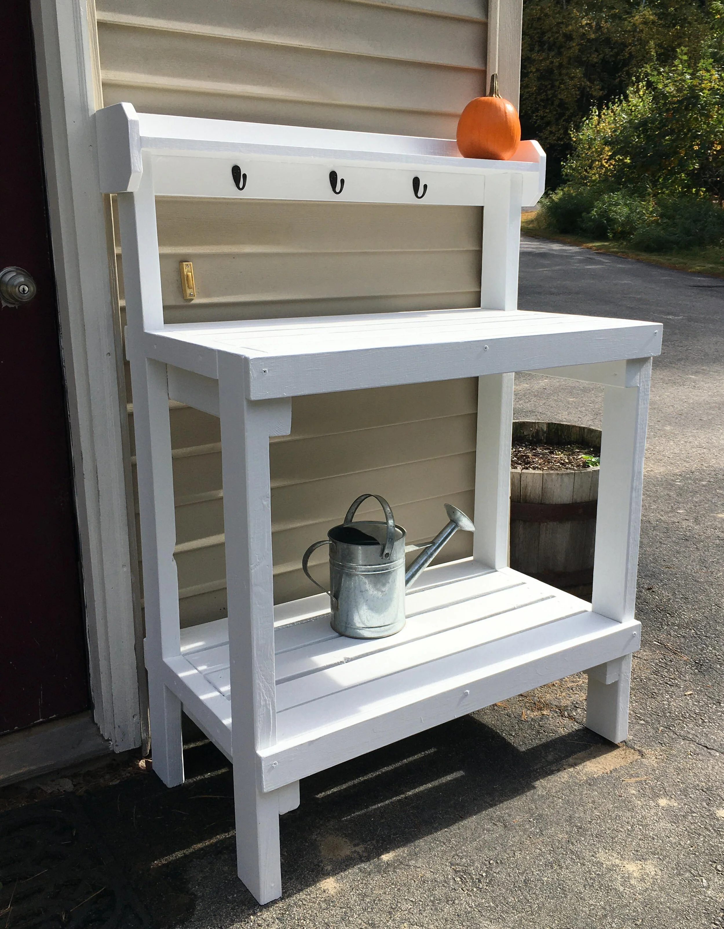 White cheap potting bench